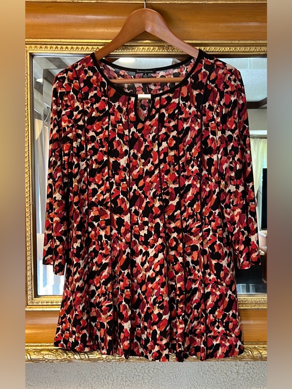 Ava & Grace Black & Pink Pleated Top - Size S